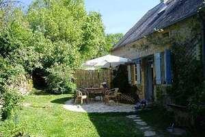 Penzion Les Champys Saint-Péreuse Exteriér fotografie